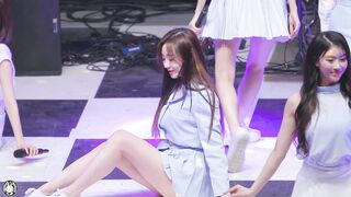 lovelyz - Sujeong on the floor