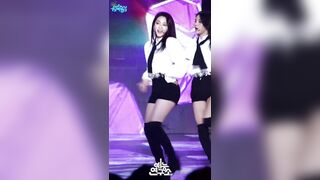 Korean Pop Music: Gugudan - Mina