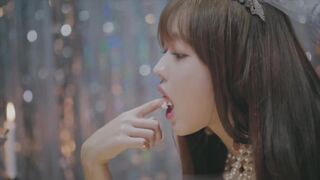 Korean Pop Music: Oh My Gal YooA Engulfing