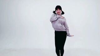 TWICE - Momo Dance Practice - K-pop