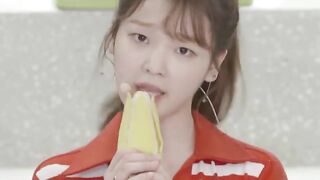 Korean Pop Music: OMG Seunghee with her banana