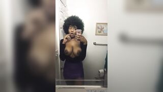 afro hotty titties in the mirror