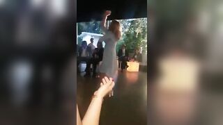 Dancing MILF forgets she went commando...