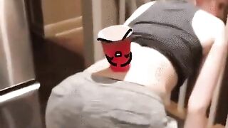 Ass: Cup flip jiggle