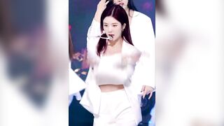 IZ*ONE - Eunbi 4 - K-pop