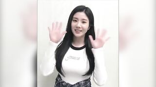 Korean Pop Music: IZ*ONE - Eunbi 8