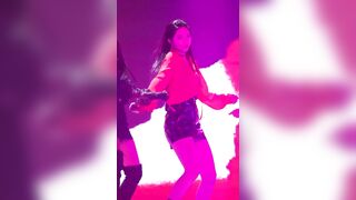 Korean Pop Music: RED VELVET Fun Red Flavor Dance Break