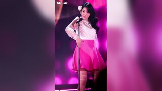 Apink - Bomi: Teasing Her Pole For 60 Seconds - K-pop