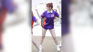 Korean Pop Music: WJSN Mei Qi - The Chinese Dancing Queen is Glad