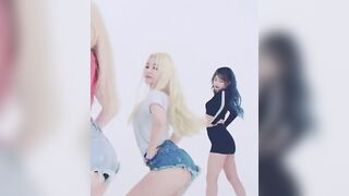Korean Pop Music: Loona - Jinsoul