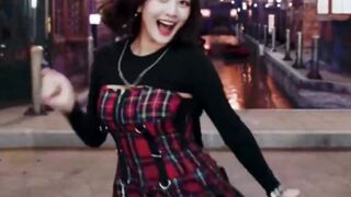 Korean Pop Music: JIHYO - Yep!