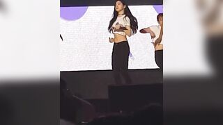 Korean Pop Music: Apink - Naeun Sexy Tummy