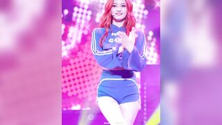 Korean Pop Music: DIA - Somyi - 180912 - WYGOWM
