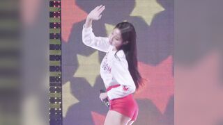 Korean Pop Music: Momoland - Yeonwoo 49