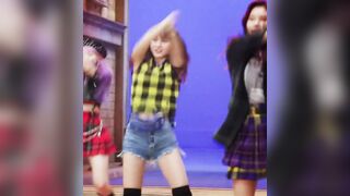 Twice - Momo - K-pop