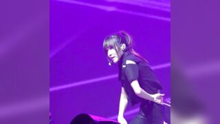 Korean Pop Music: Gfriend Yuju's constricted tummy & ass in leather panties