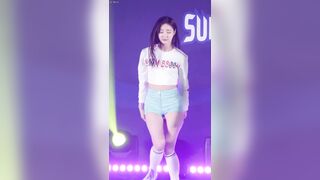 Momoland - Yeonwoo - K-pop