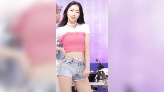 AZM - Eunji - K-pop
