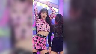 Korean Pop Music: OMG - Yooah