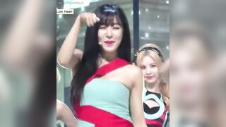 sNSD - Tiffany Constricted Bust Jiggle