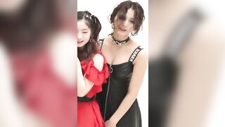 Korean Pop Music: Twice - Tzuyu & Momo