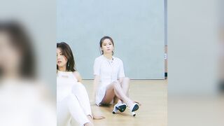 Korean Pop Music: CLC - Yujin