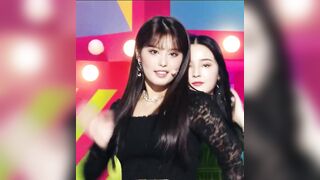 Momoland - Ahin, Yeonwoo & Nancy - K-pop