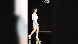 gFriend - Eunha: Short Petticoat for Maxim Daily