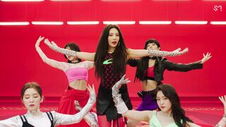 Seulgi and Wendy's bodies + Joy - K-pop