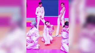 Korean Pop Music: TWICE - Nayeon and Momo