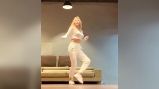 Korean Pop Music: Kim Hyunah