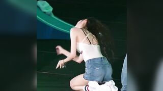 Korean Pop Music: Sunmi's got ass