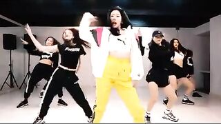Korean Pop Music: Sunmi - Got to Go Dance Practice