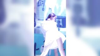 Korean Pop Music: cute ass shake!!!! Is there any consummate ass shake vid with petticoat like this plz??