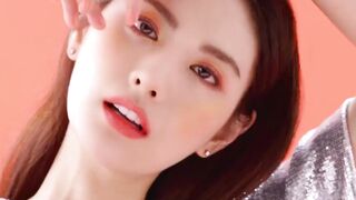 Korean Pop Music: Nana eye contact