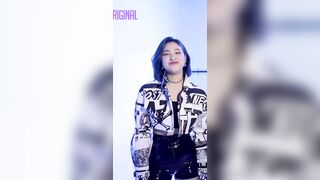 Korean Pop Music: RYUJIN - So constricted.