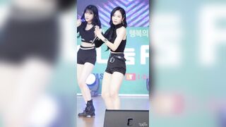 Korean Pop Music: SAEBOM featuring GAEUL's cheeks
