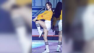 Momoland - Nancy - K-pop