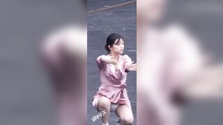 Korean Pop Music: TWICE - Jeongyeon