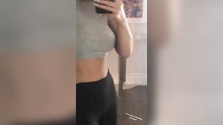 Tight little stomach - Kylie Jenner
