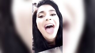 Kylie's Tongue ???? - Kylie Jenner
