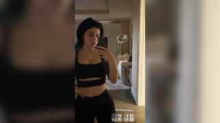Sexy Body - Kylie Jenner