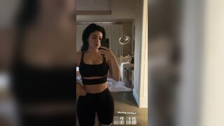 Kylie Jenner: Sexy Body