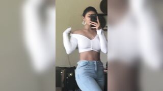 Showing Off - Kylie Jenner