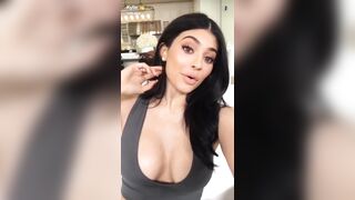 Kylie Jenner: Jugs