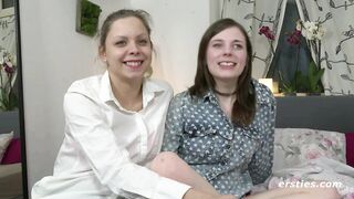 A sexy second meeting - Lesbians