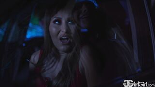Lesbos: Mixed Signals - Kenna James, Paige Owens