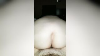 Pussy Lips that Grip the Cock: Slow motion riding and squeezing