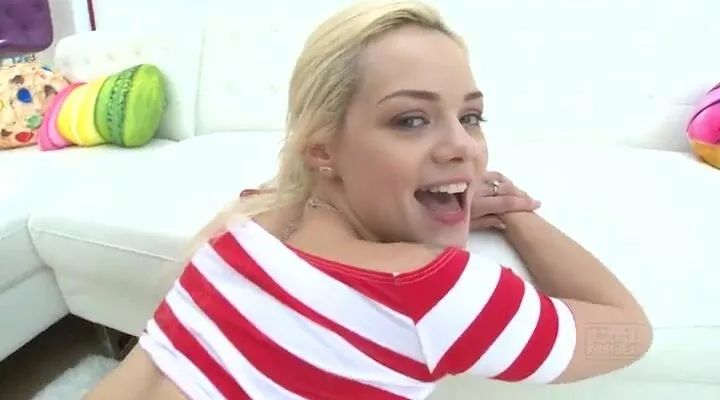 Elsa jean tongue