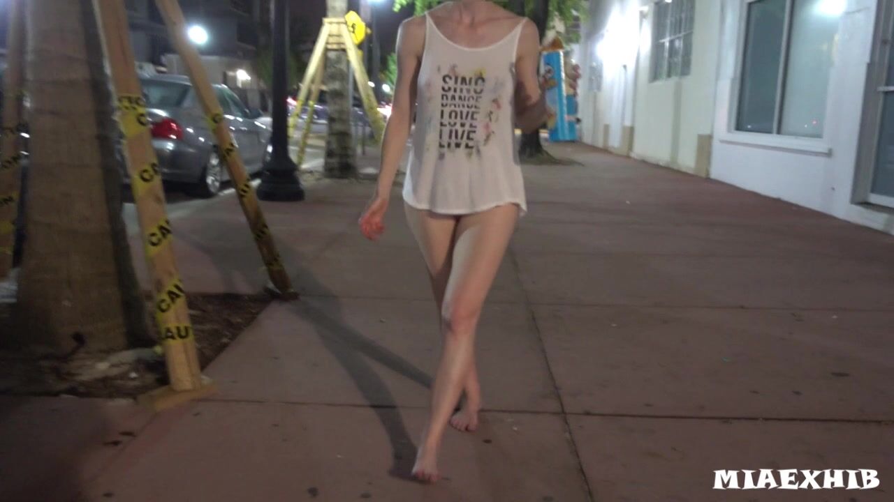 Barefoot walking porn